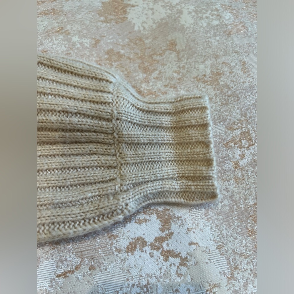 525 BEIGE RIBBED BRAIDED SLEEVE SWEATER WITH SHOULDER CUTOUT SIZE XS - Picture 9 of 11